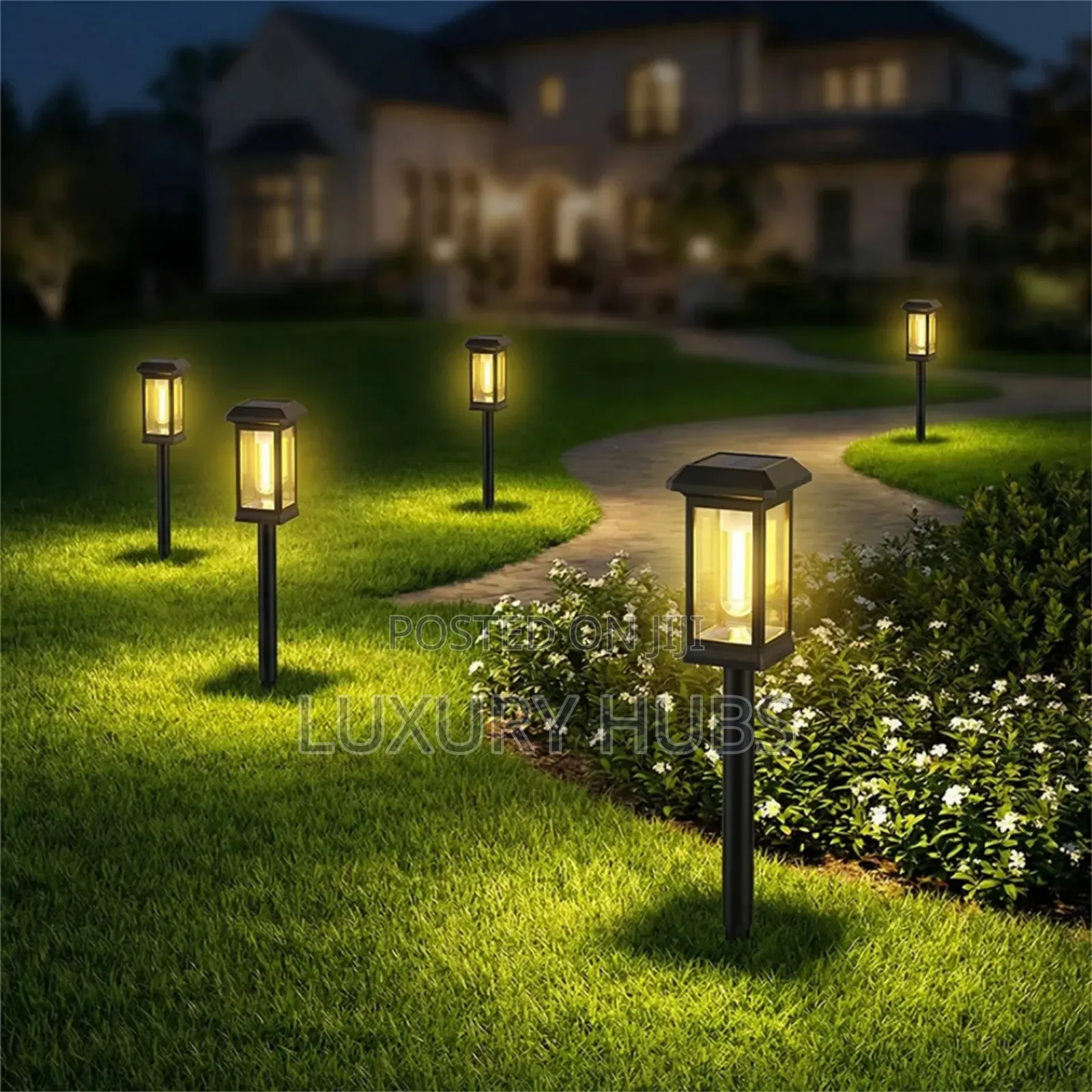 Solar Powered Waterproof Lawn/Garden Light