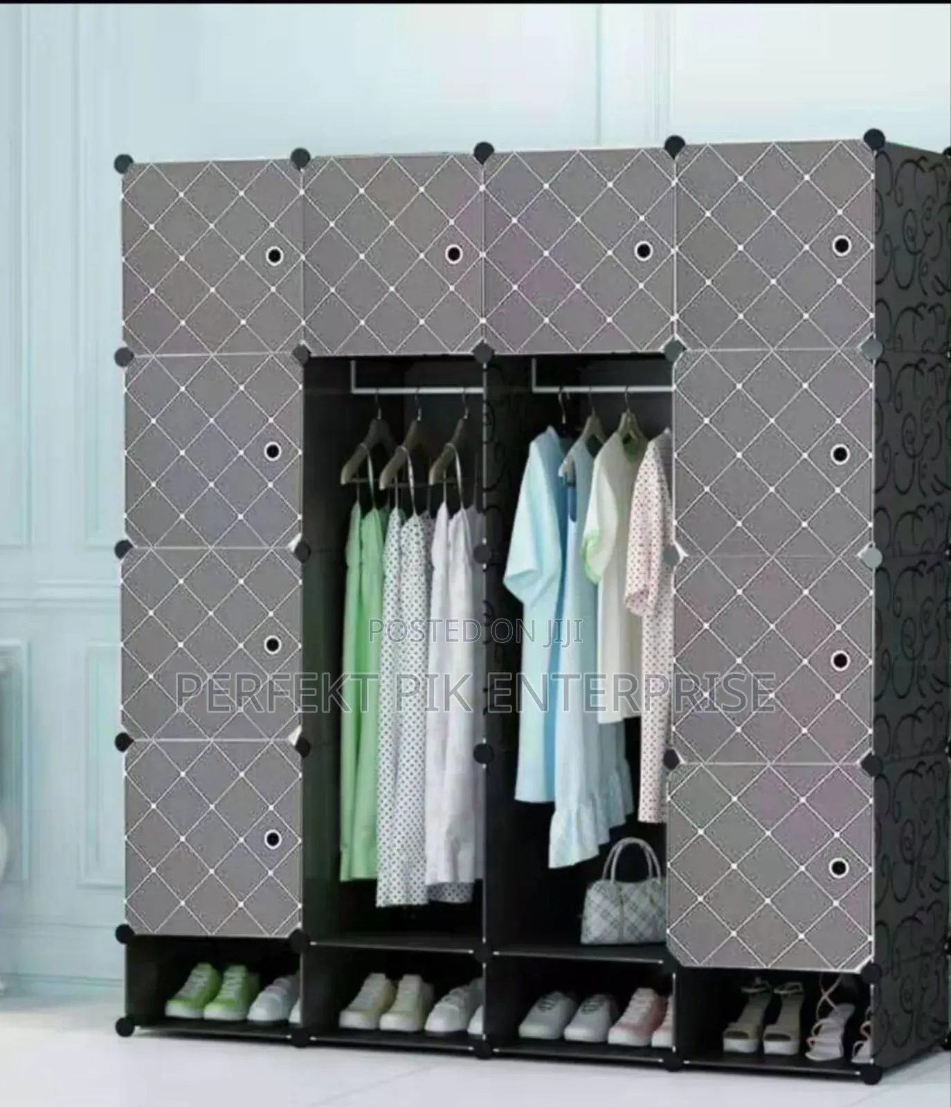 Plastic Wardrobe (16 Cubes)