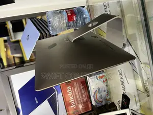Desktop Computer Apple iMac 8GB Intel Core i5 HDD 1T