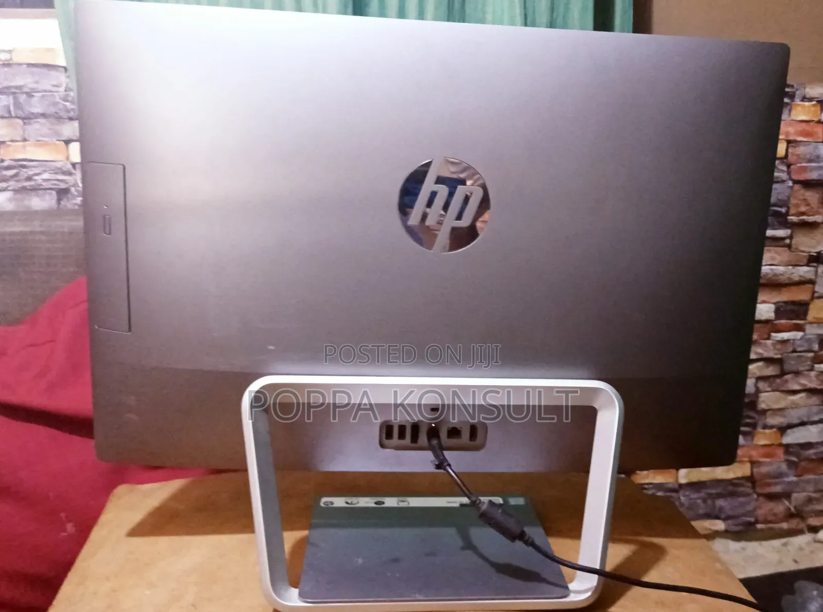 Desktop Computer HP AiO 22 12GB Intel Core i5 HDD 1T