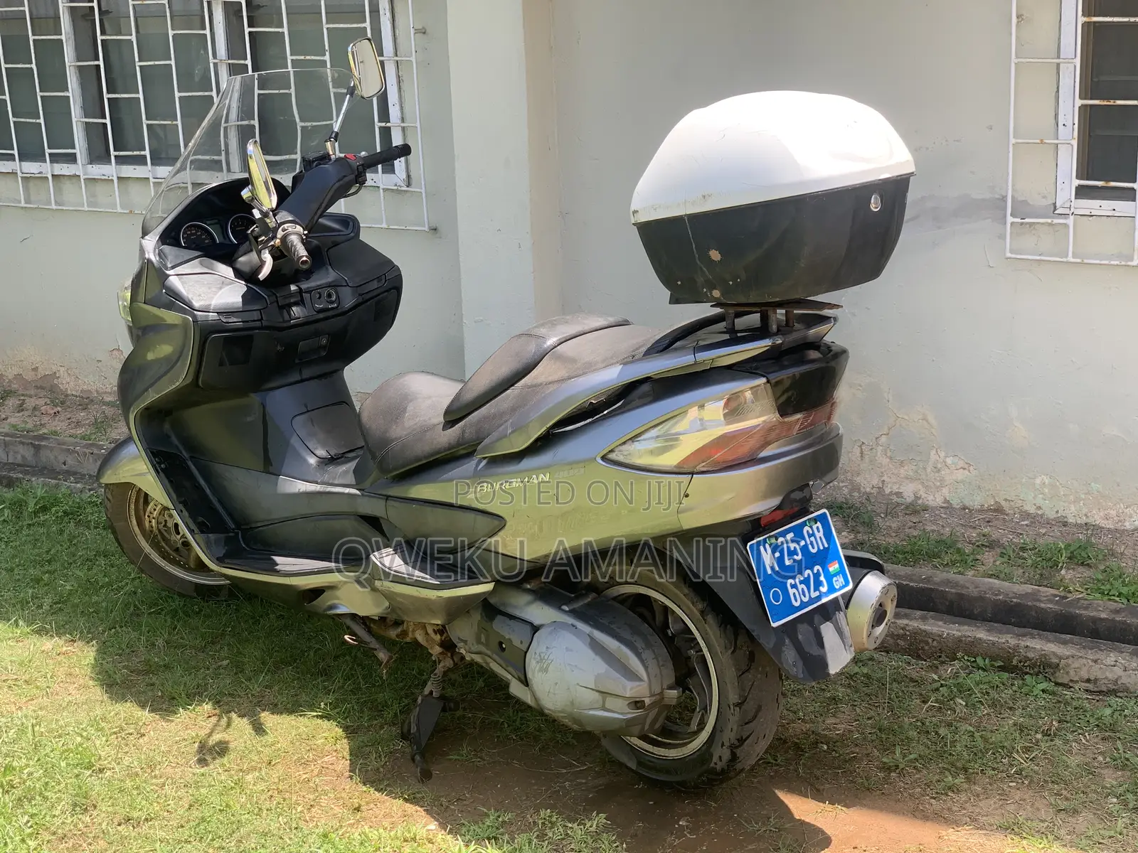 Suzuki Burgman 2020 Gray