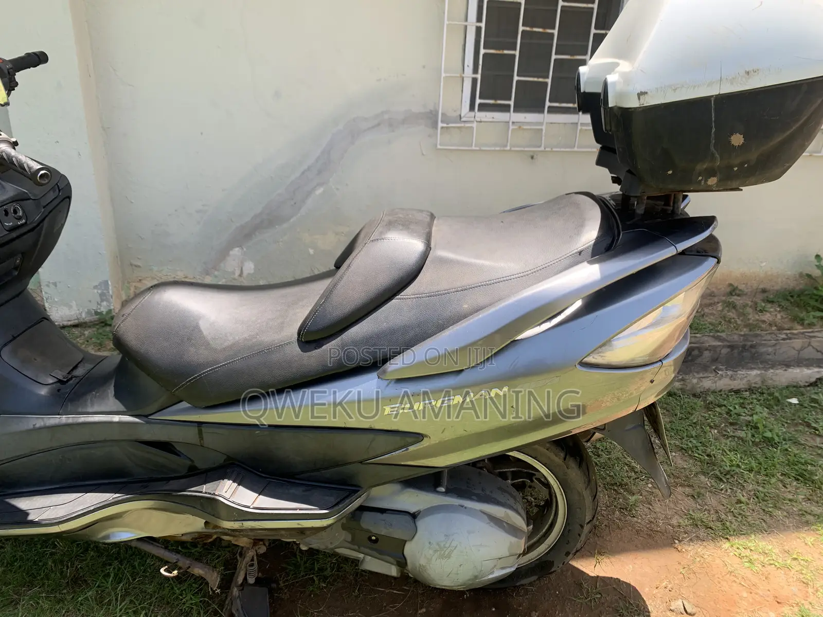 Suzuki Burgman 2020 Gray
