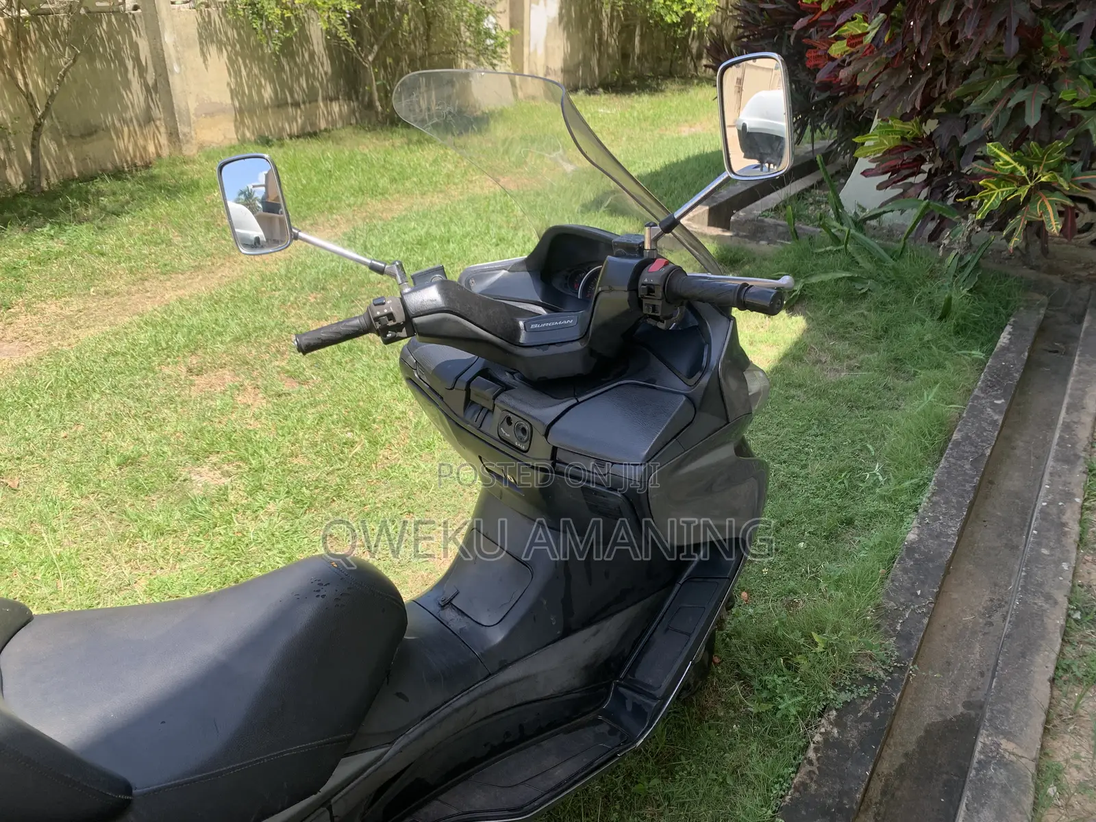 Suzuki Burgman 2020 Gray