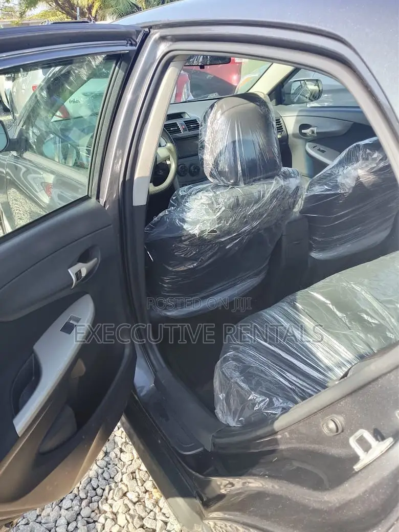 Toyota Corolla 2013 Gray