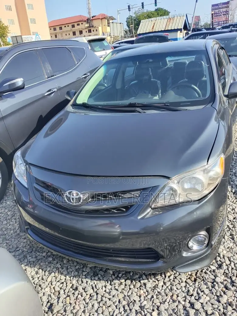Toyota Corolla 2013 Gray