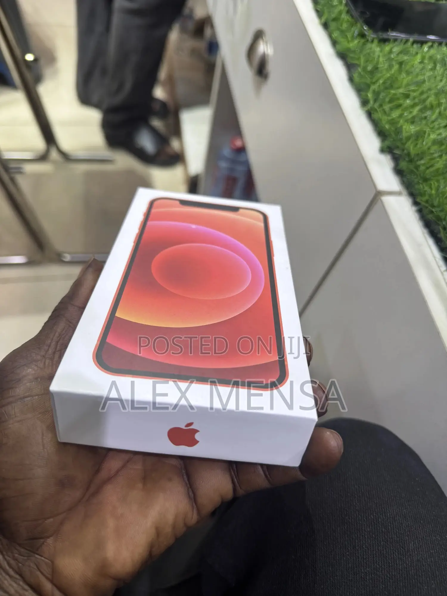 Apple iPhone 12 64 GB Red