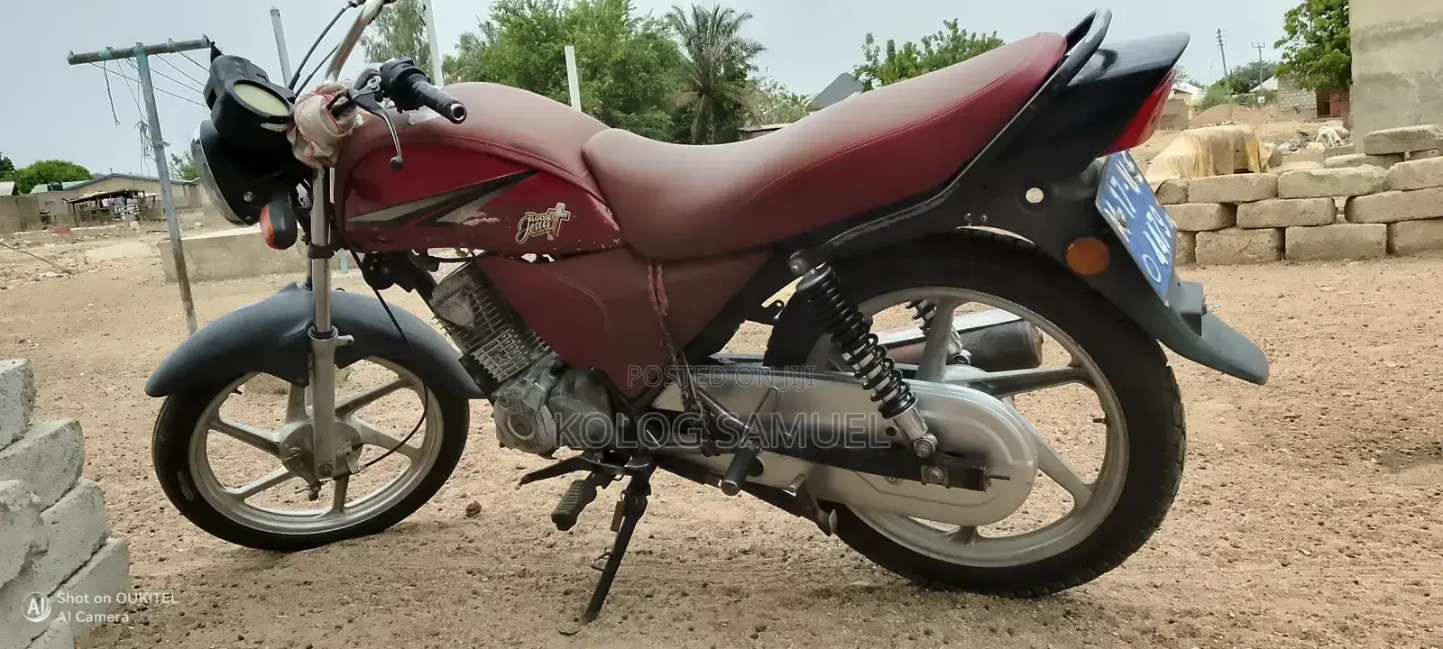 Honda CB 2017 Red