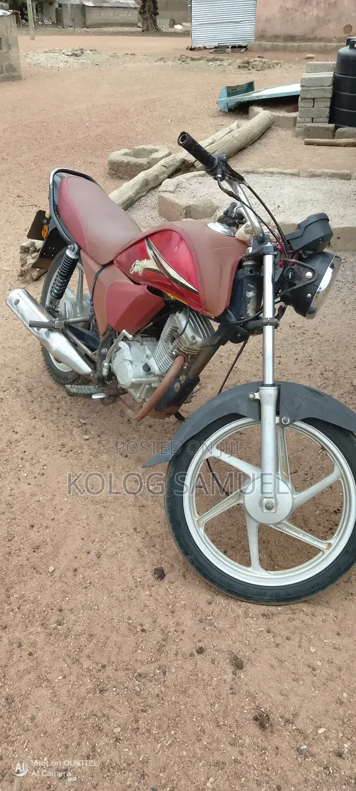 Honda CB 2017 Red