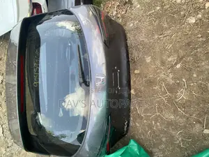 HRV 2022-23 Complete Tailgate Used