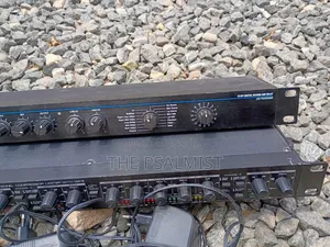 Alesis 3630 Compressor Dual Ch Alesis Microverb Iii