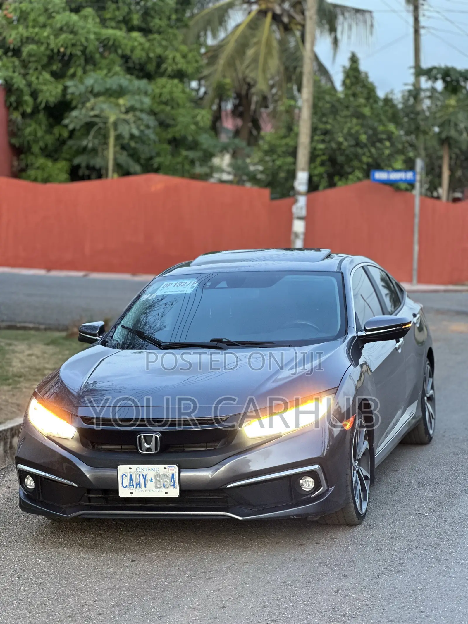 Honda Civic Touring Sedan 2019 Gray
