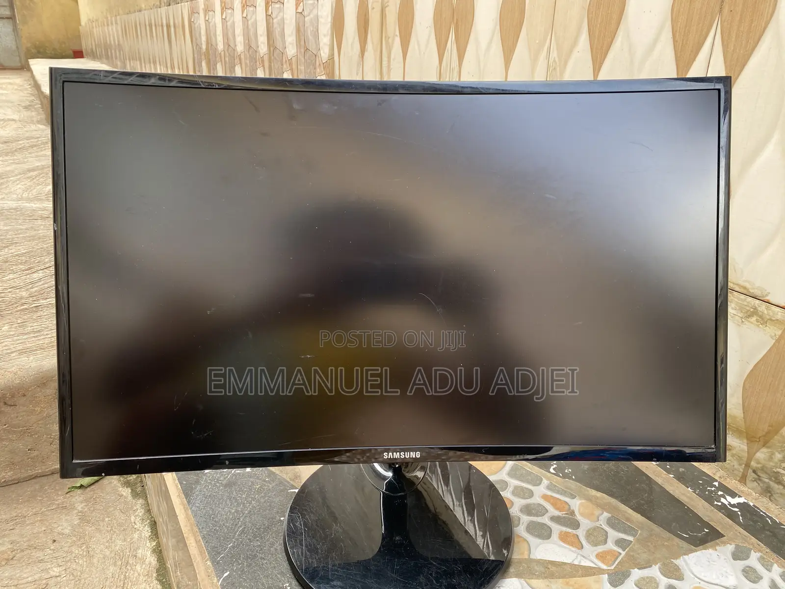 27” Curved Samsung Monitor