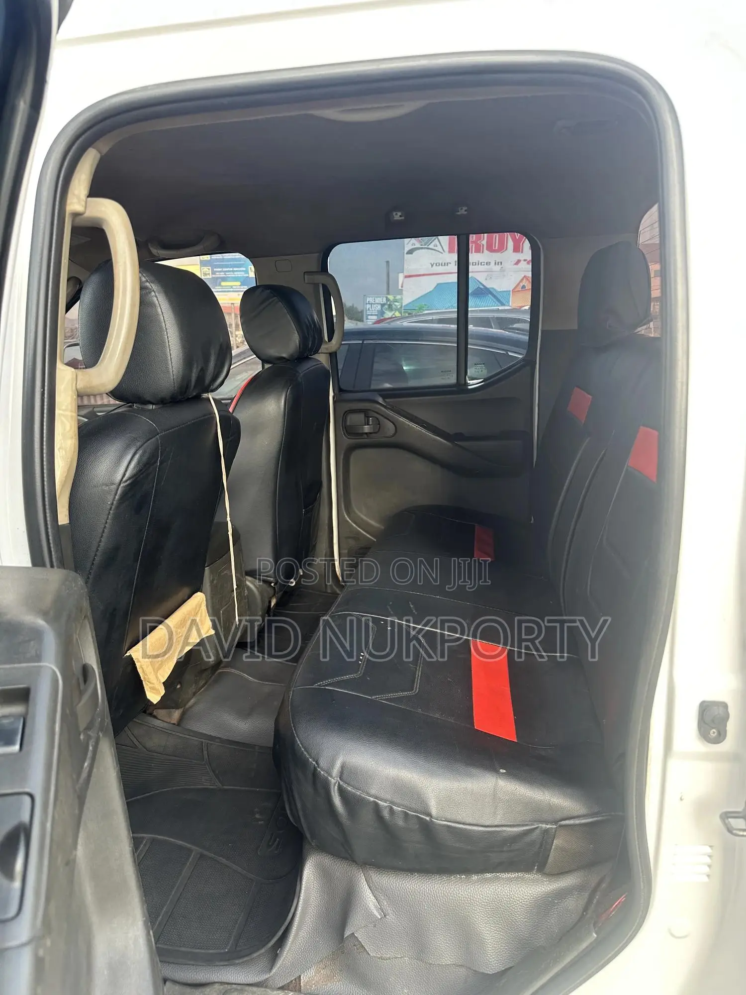 Nissan Navara 2010 White