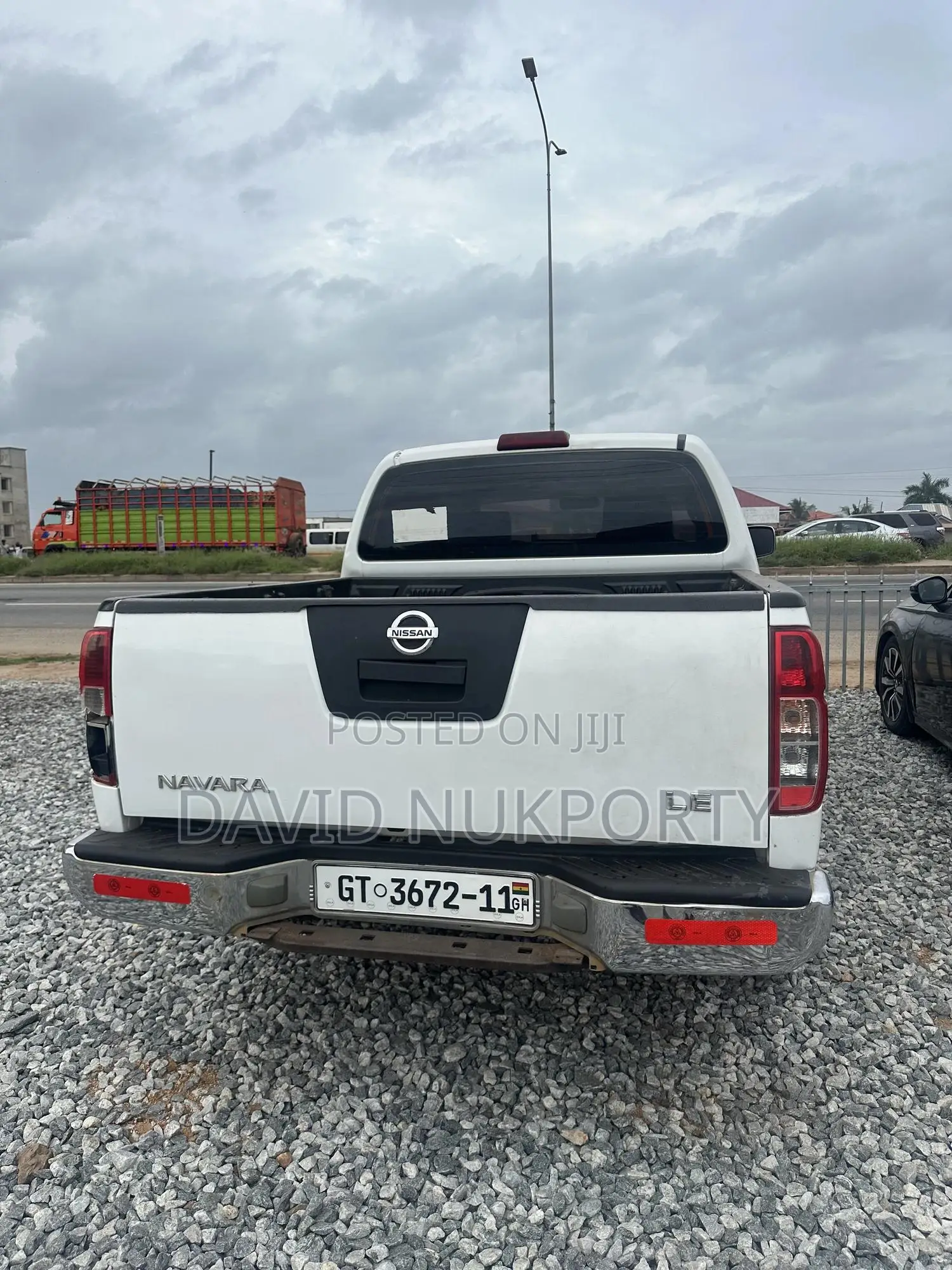 Nissan Navara 2010 White