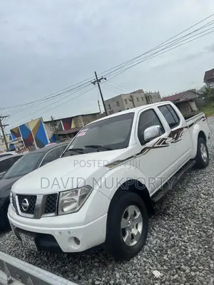 Nissan Navara 2010 White