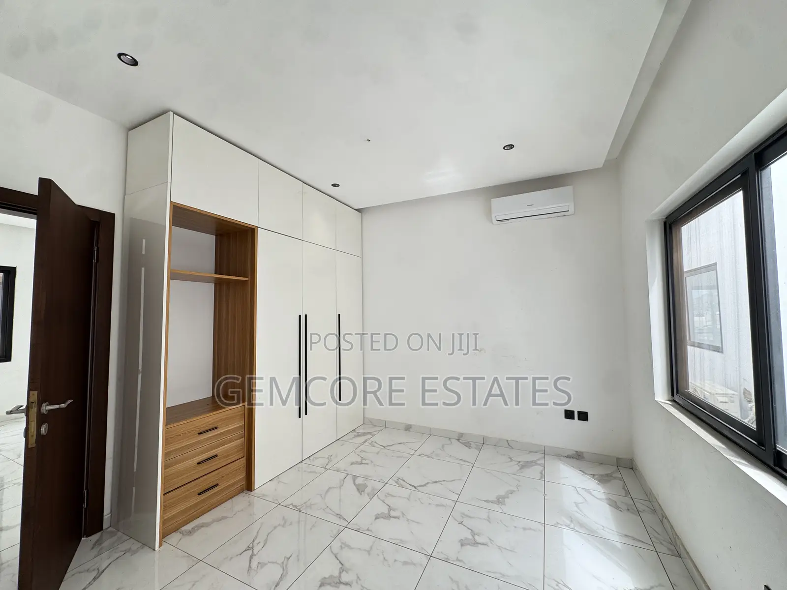 4bdrm House in School Junction, Ashaley Botwe for rent