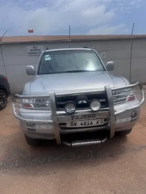 Mitsubishi Pajero 2006 Gray