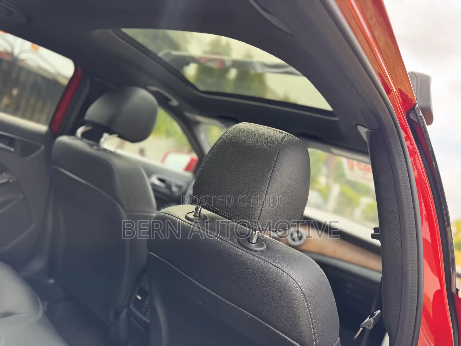 Mercedes-Benz GLA 250 2018 Red