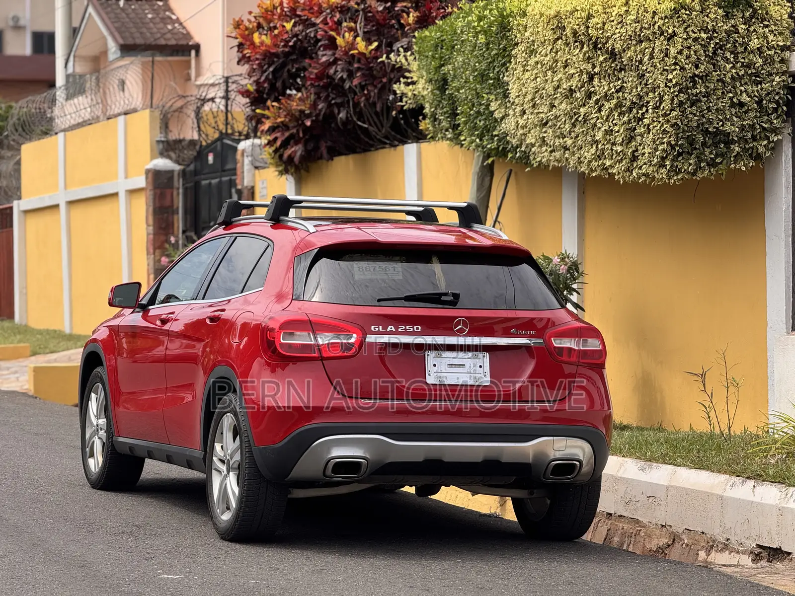 Mercedes-Benz GLA 250 2018 Red