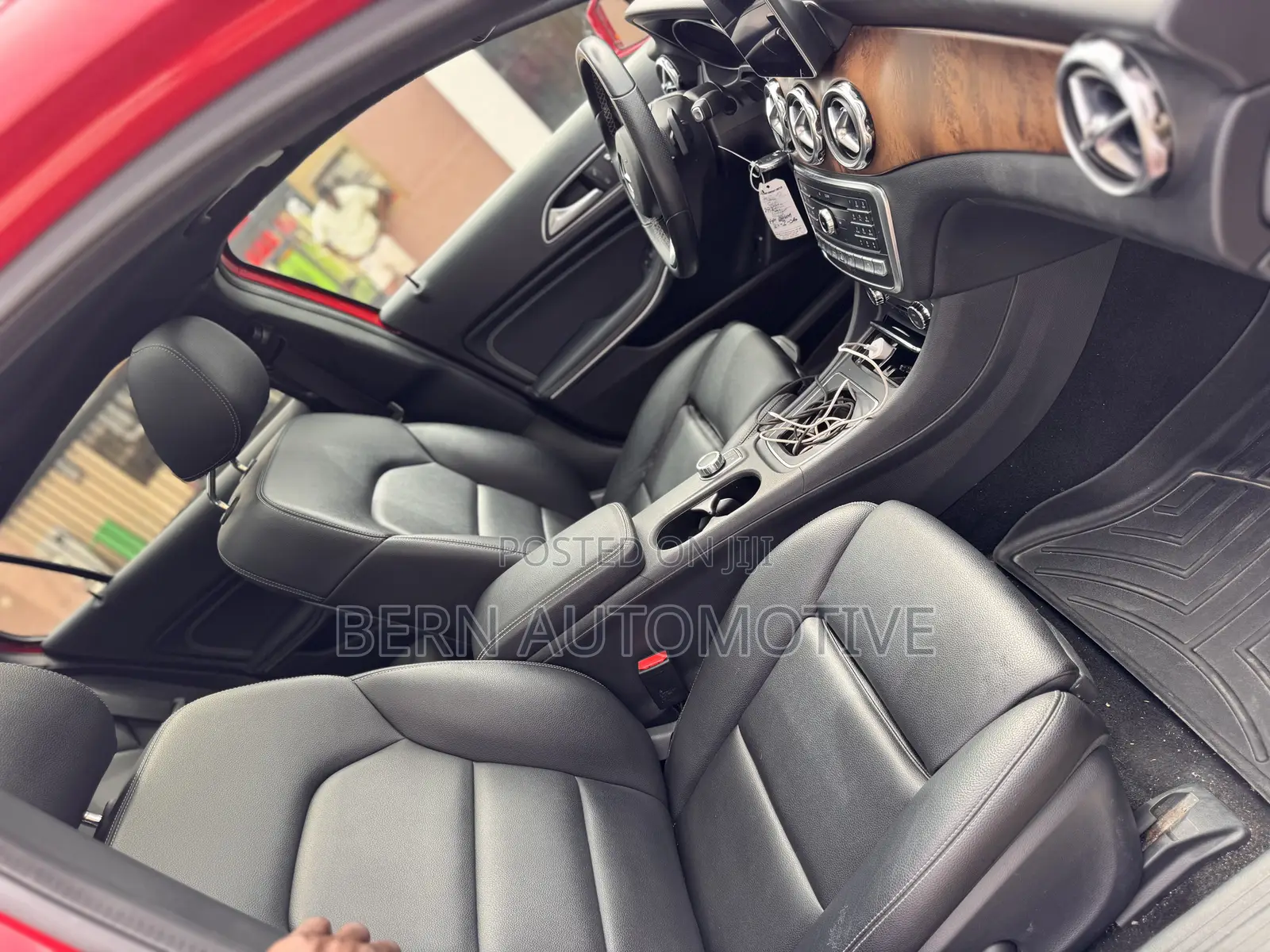 Mercedes-Benz GLA 250 2018 Red