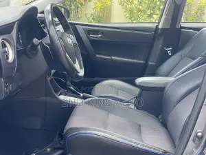 Toyota Corolla SE 4dr Sedan (1.8L 4cyl CVT) 2017 Blue