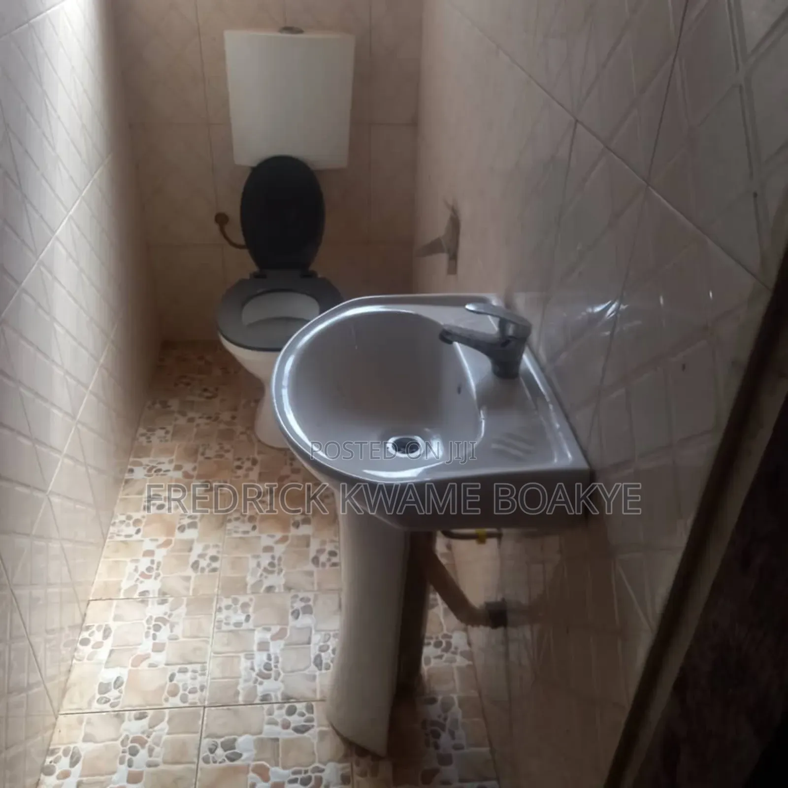 2bdrm Apartment in Brother K Estate, Kumasi Metropolitan for rent