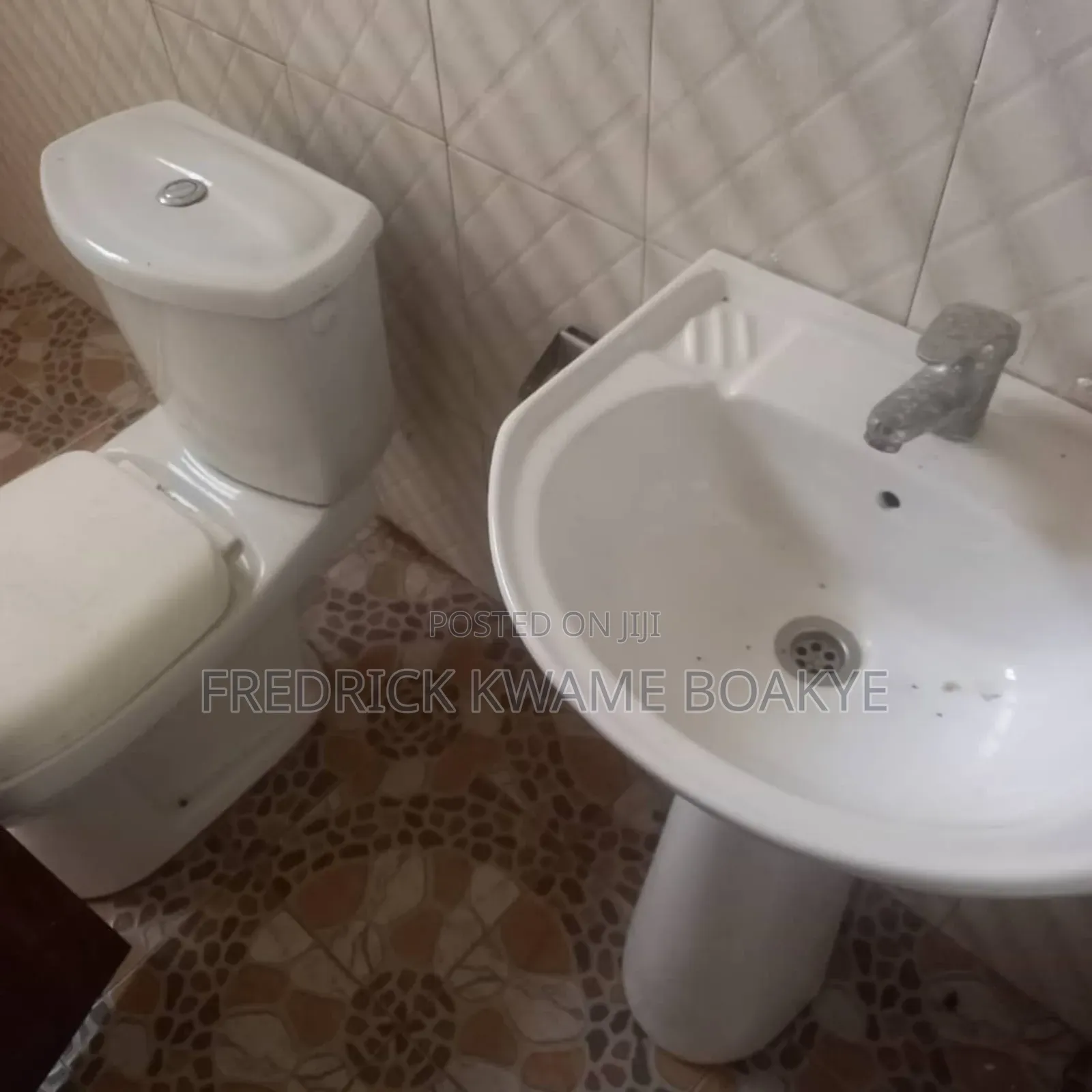 2bdrm Apartment in Brother K Estate, Kumasi Metropolitan for rent