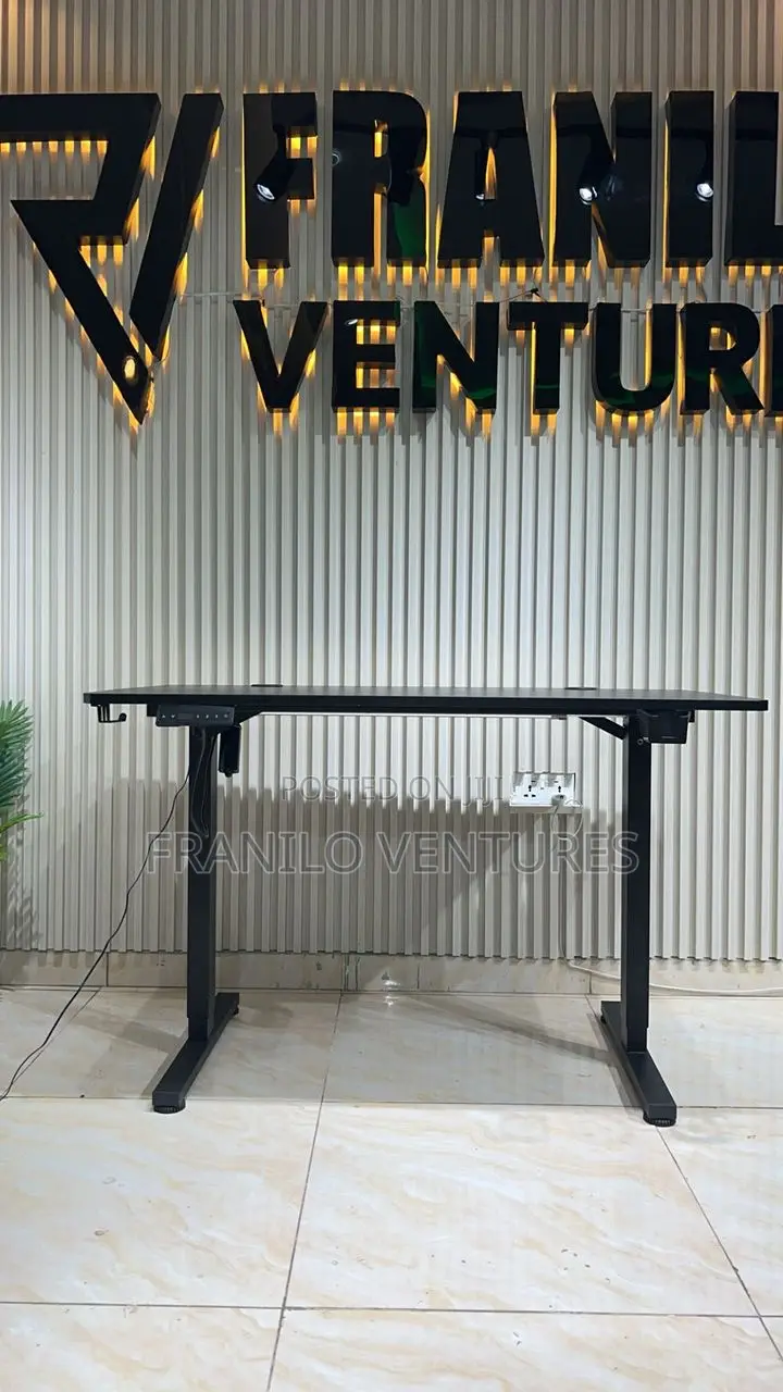 Electric Height Adjustable /Standing Desk