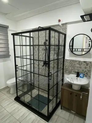 1 Bed Modern Private Apt., C26 Tema, Short Stays Weekend Getaways