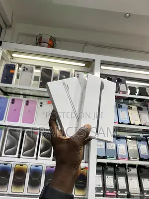 New Apple iPhone 17e 256 GB
