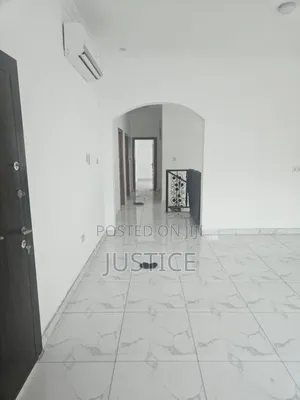 3bdrm House in Roman Ridge, Shopping Arcade Area for rent