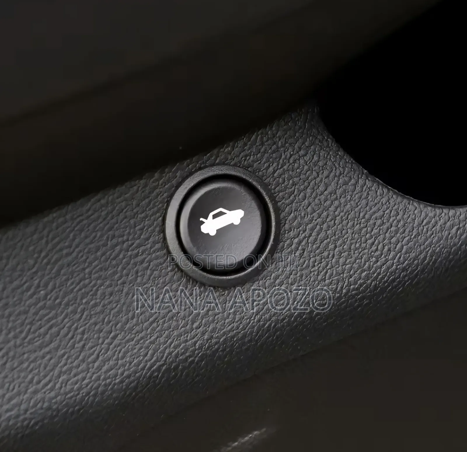 Camaro 2010 - 2015 Trunk Switch