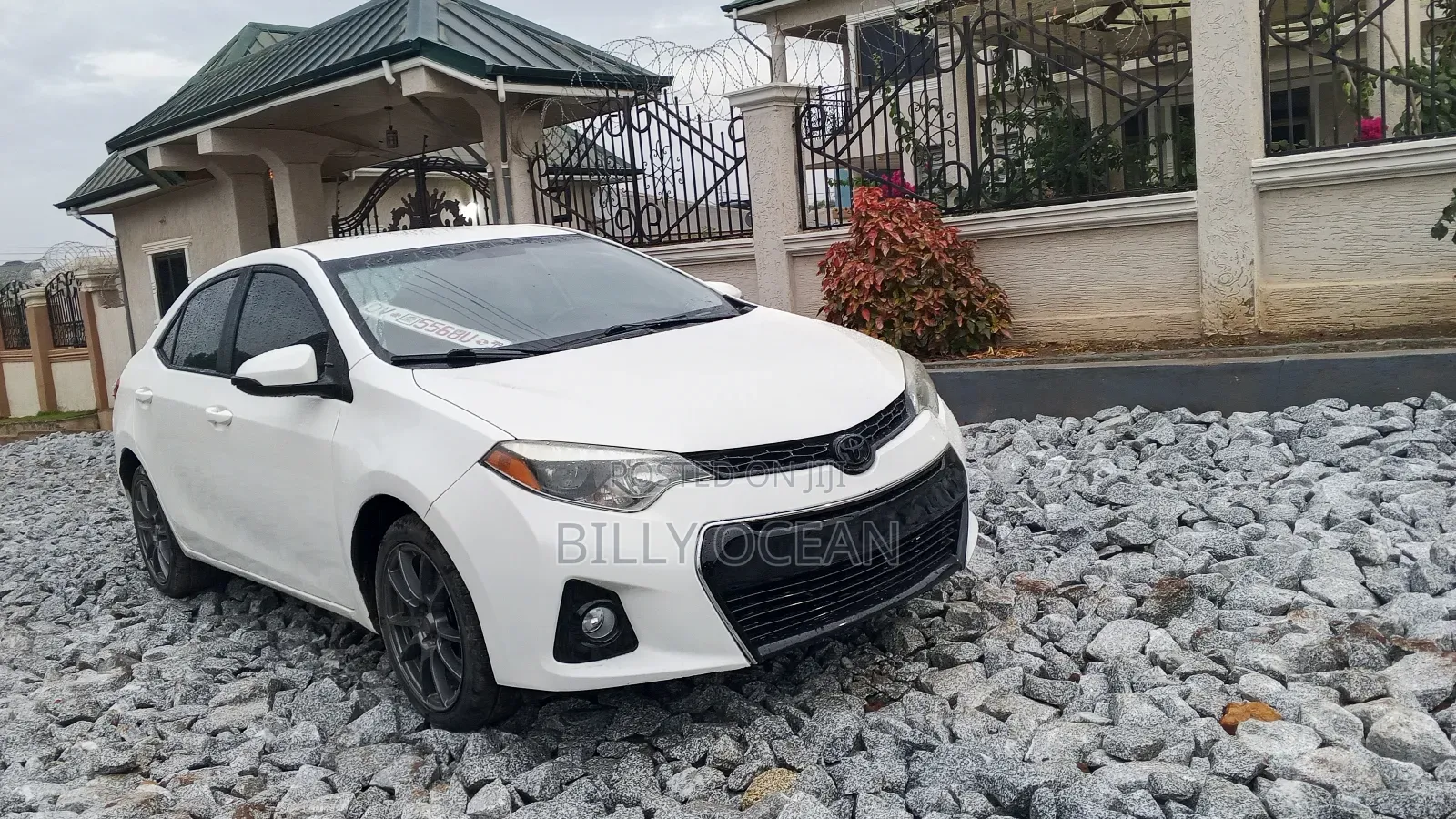Toyota Corolla 2016 White