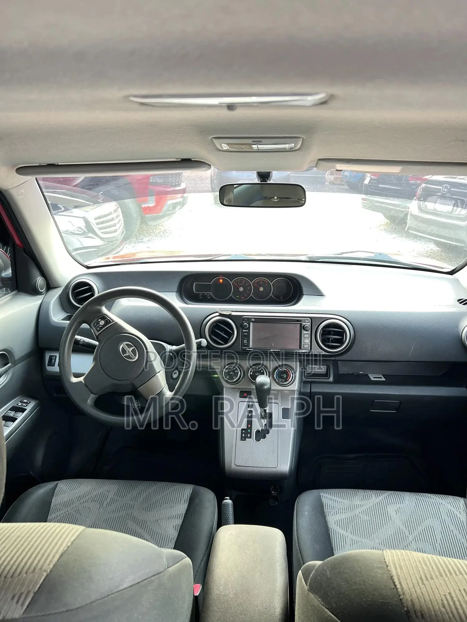 Scion xB Base 2015 Red