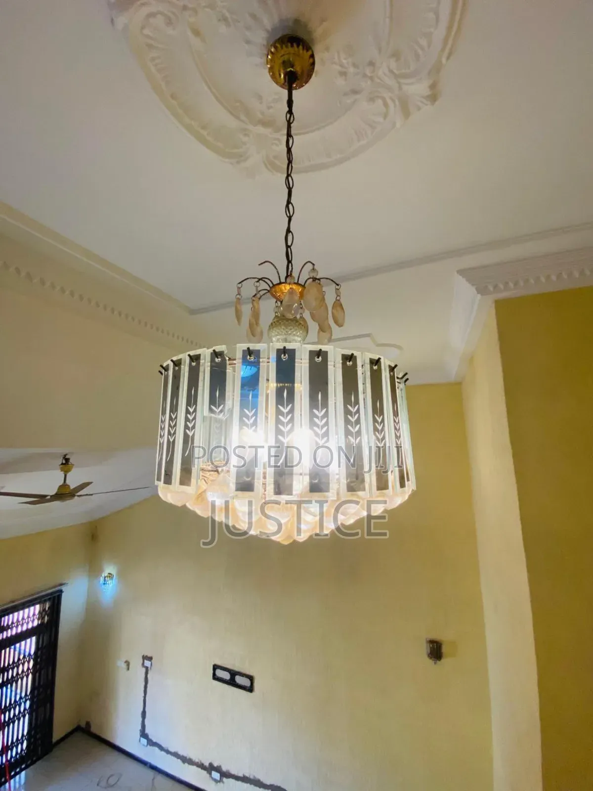 5bdrm Mansion in Achimota, Mile 7 for rent