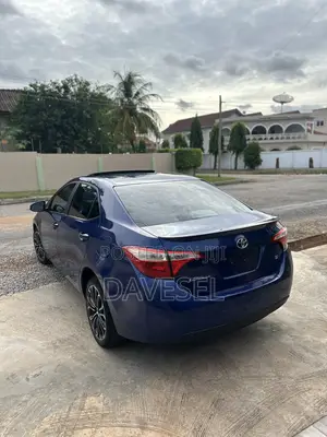 Toyota Corolla 2016 Blue