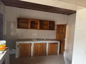 5bdrm House in Tantra Hills, Ola Achool Area for rent
