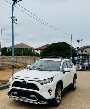 Toyota RAV4 2020 White
