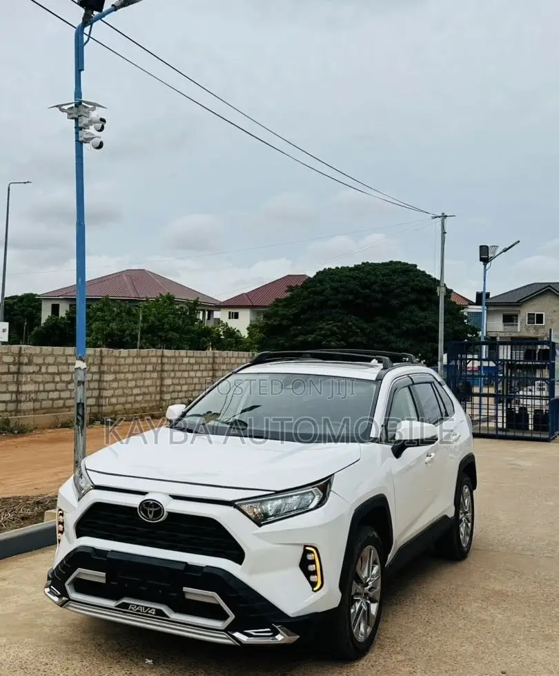 Toyota RAV4 2020 White