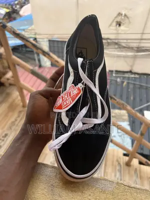 Vans Off the Wall Sneakers