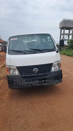 Nissan Caravan (Urvan) 2014 White