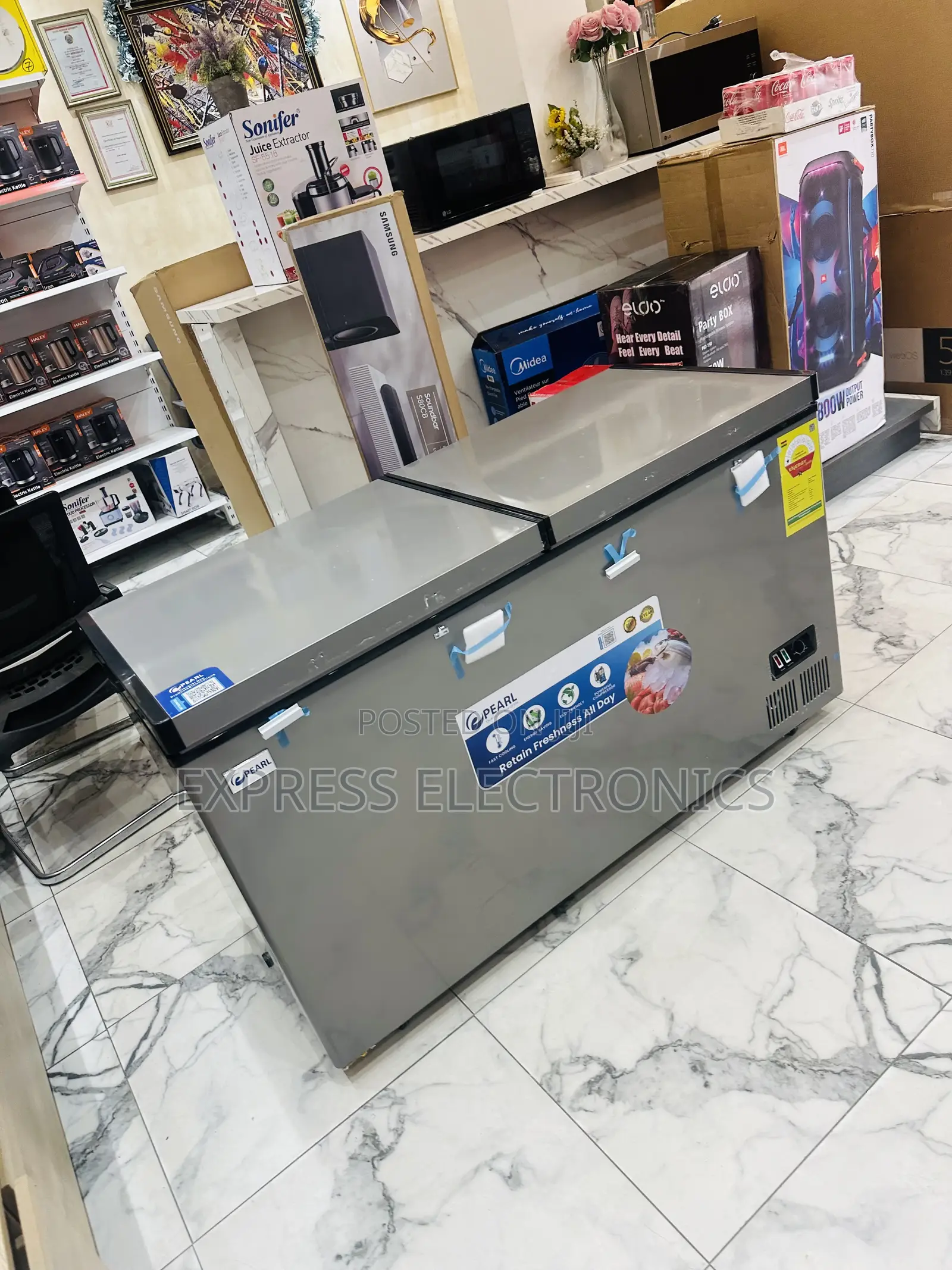 Limited Stock PCF-5310-6f. 413l —Chest Freezer Pearl