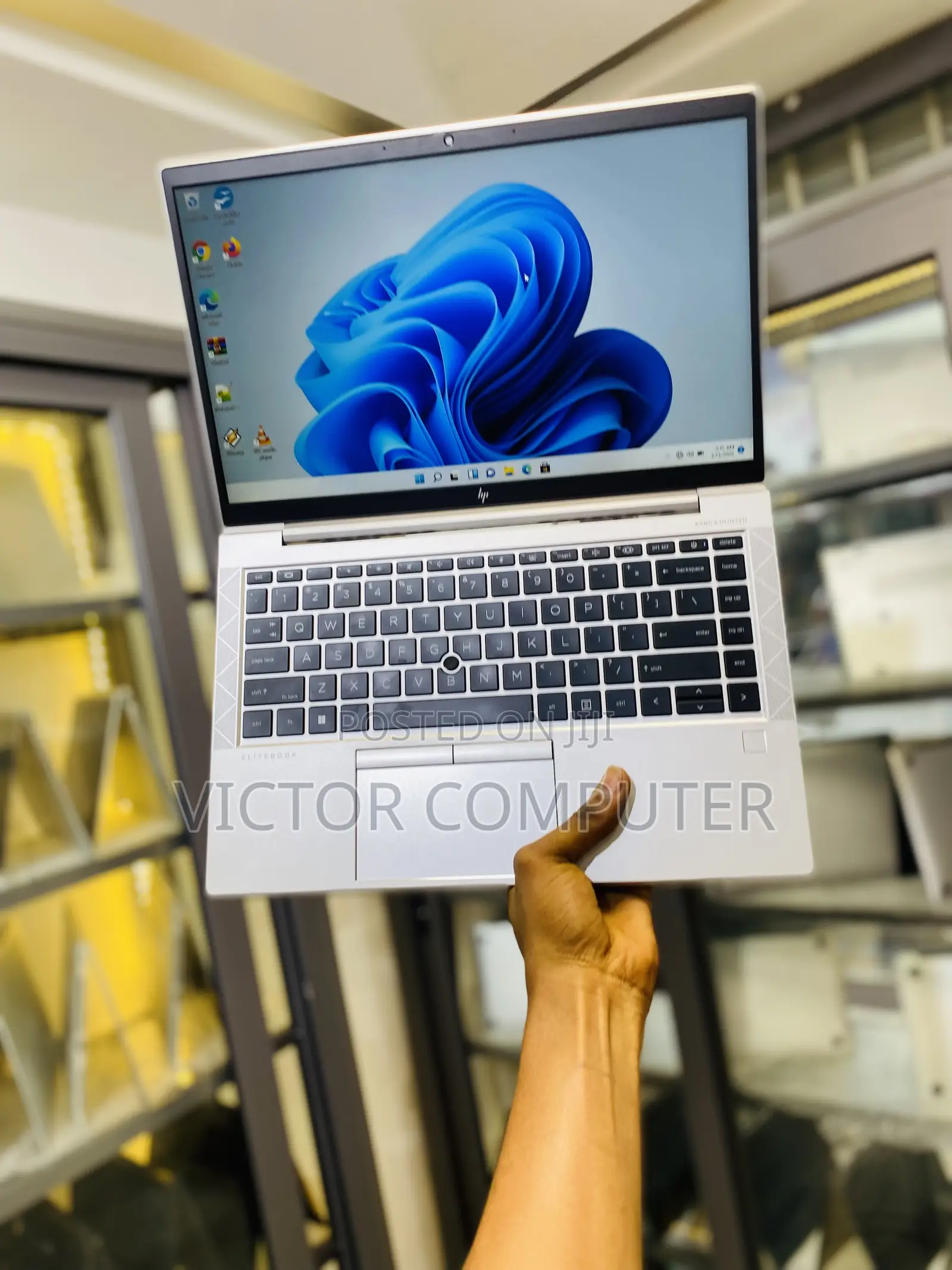 New Laptop HP EliteBook 845 G8 16GB AMD Ryzen 5 SSD 256GB