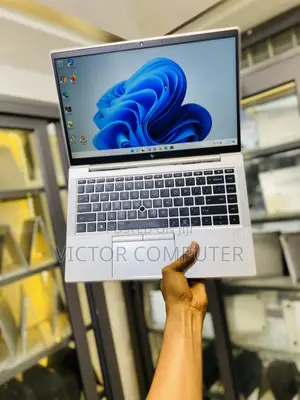 New Laptop HP EliteBook 845 G8 16GB AMD Ryzen 5 SSD 256GB