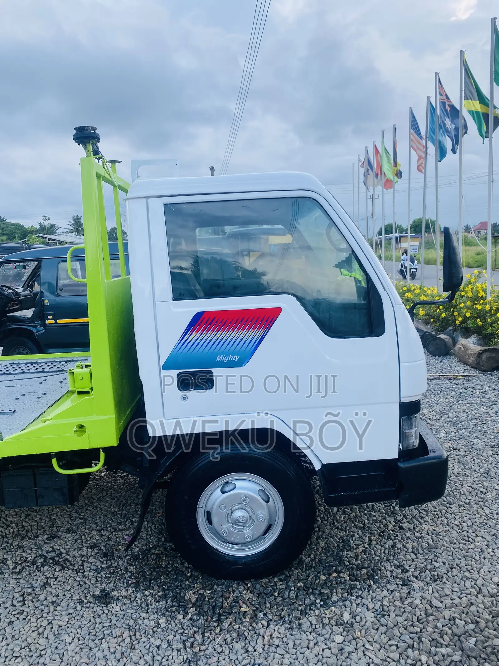 Hyundai Mighty 1