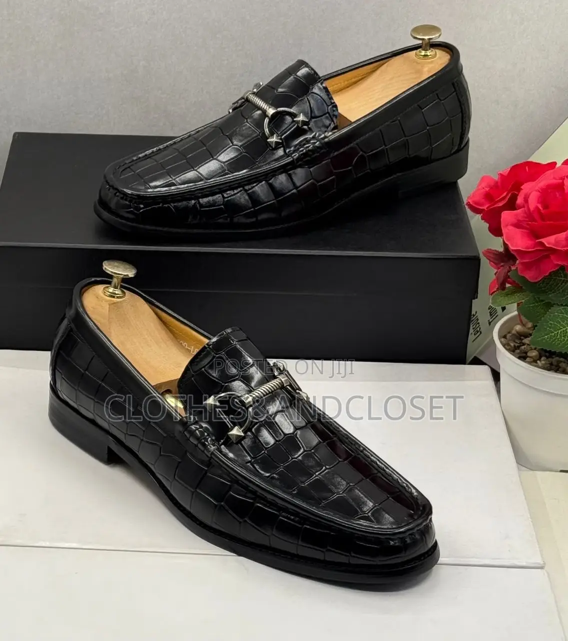 Black Crocodile Patterned Loafers