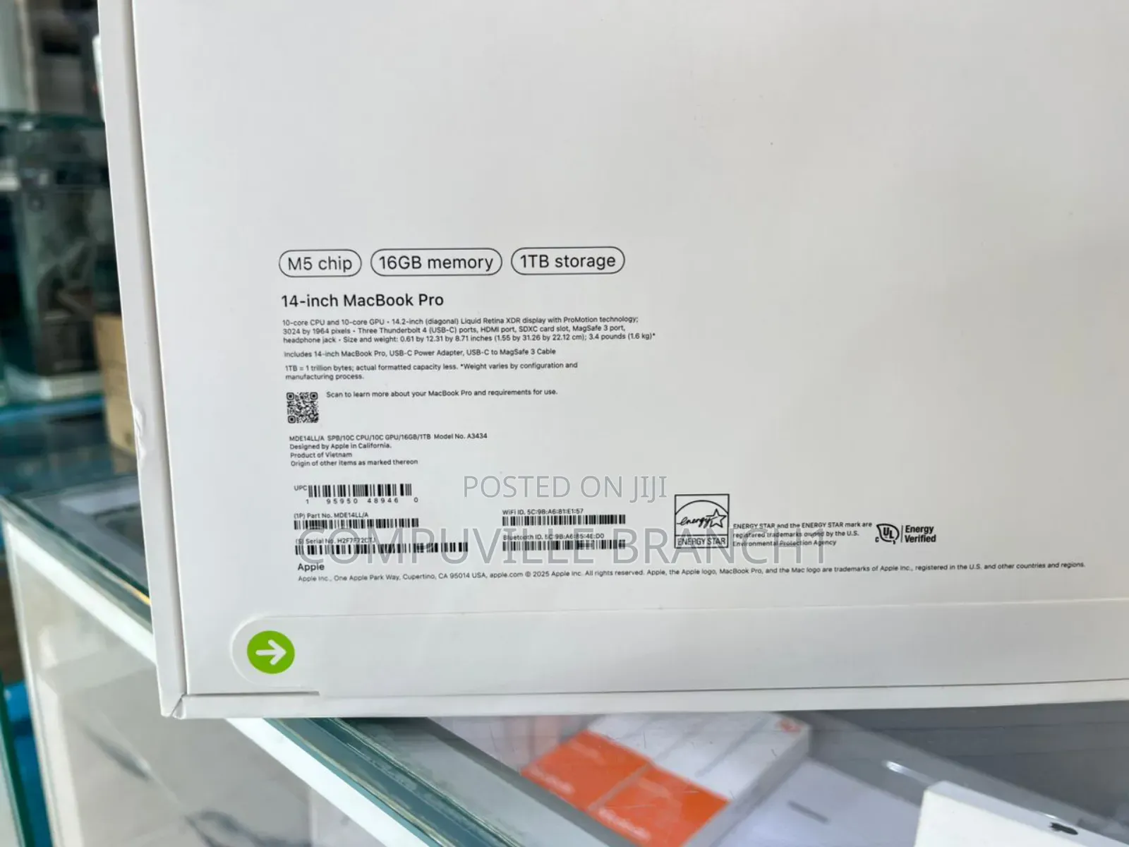 New Laptop Apple MacBook Pro 2025 M5 16GB Apple M5 SSD 1T