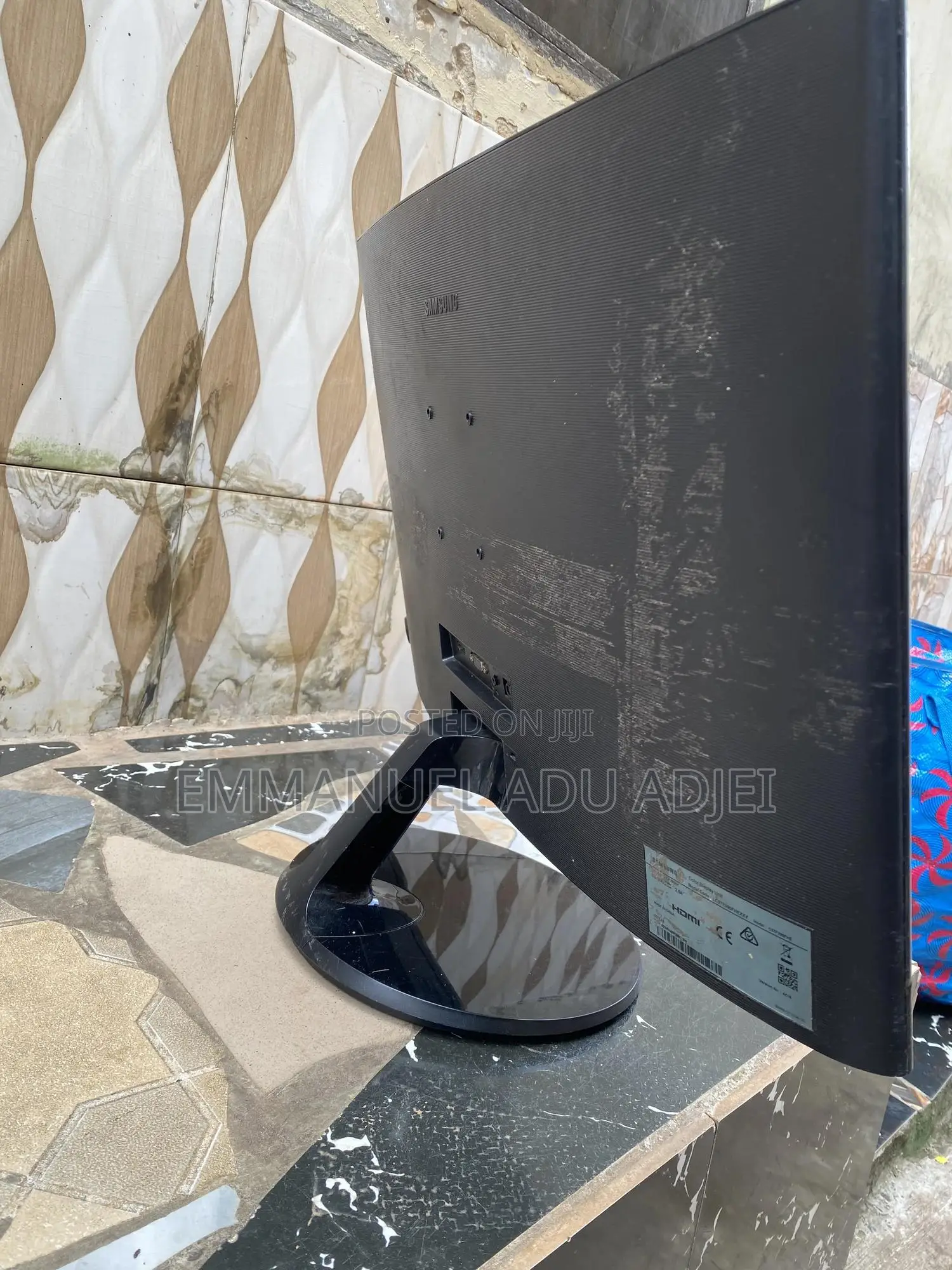 27” Curved Samsung Monitor