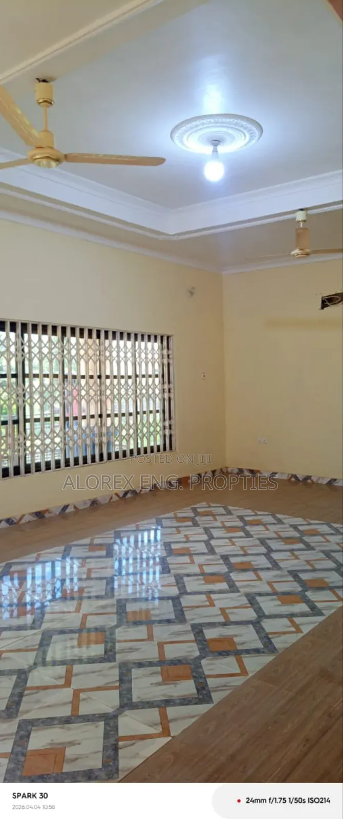 4bdrm House in Fafraha, Malejor for rent