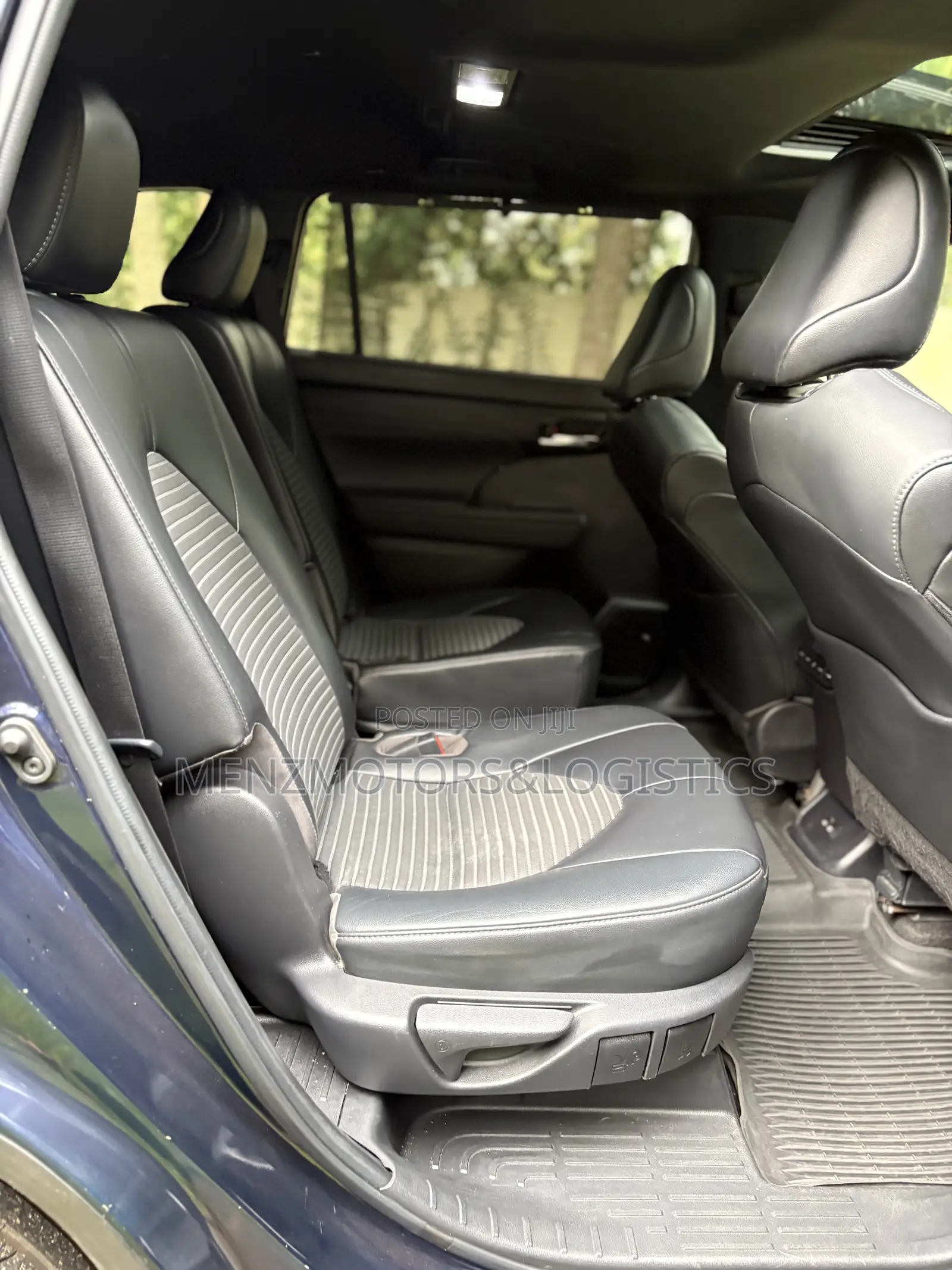 Toyota Highlander XSE 2022 Black
